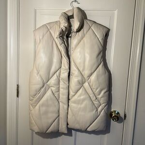 Abercrombie puffer vest